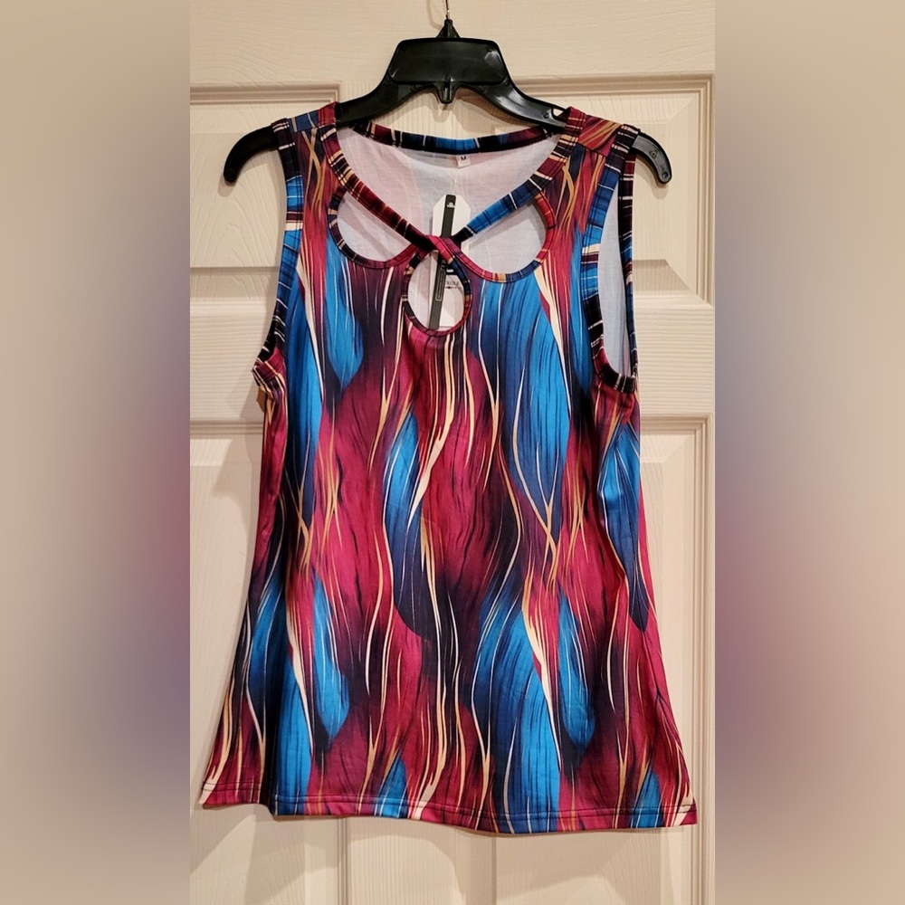 NWT Women's Sleeveless Multicolor Keyhole Tank Top size M